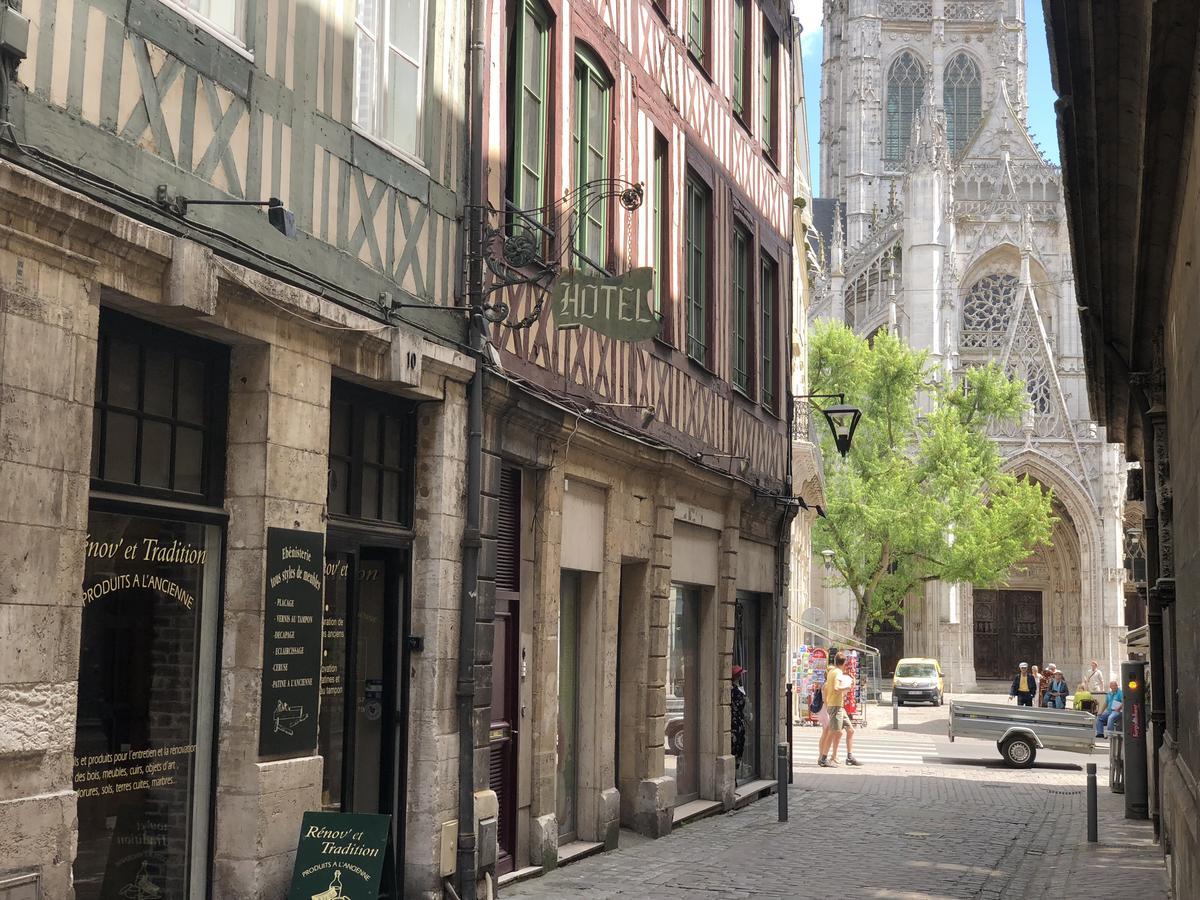 De La Cathédrale Hotel